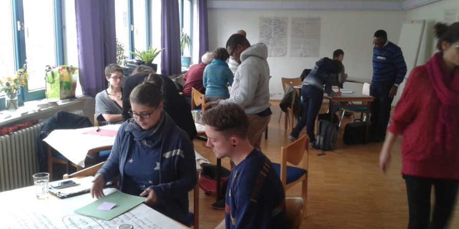 Multischulung_Kleingruppenarbeit_Vamos eV-min Kleingruppen lernen auf Multischulung.