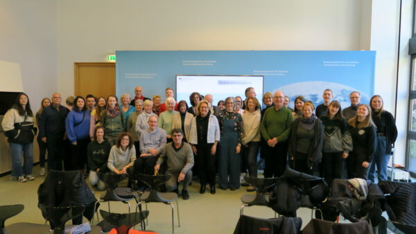 Gruppenfotot mit Svenja Schulze im BMZ