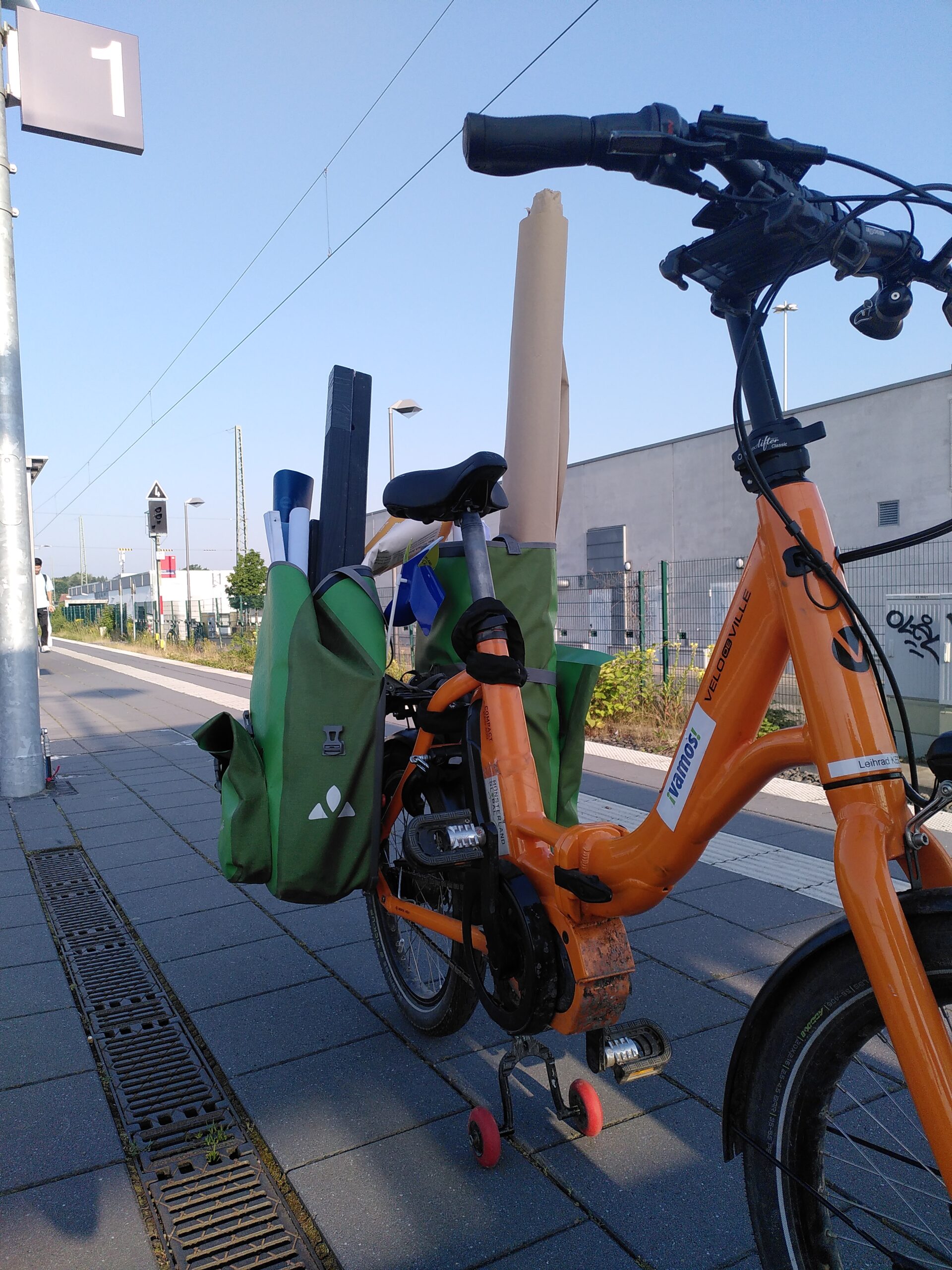 Vamos-Fahrrad am Bahnhof